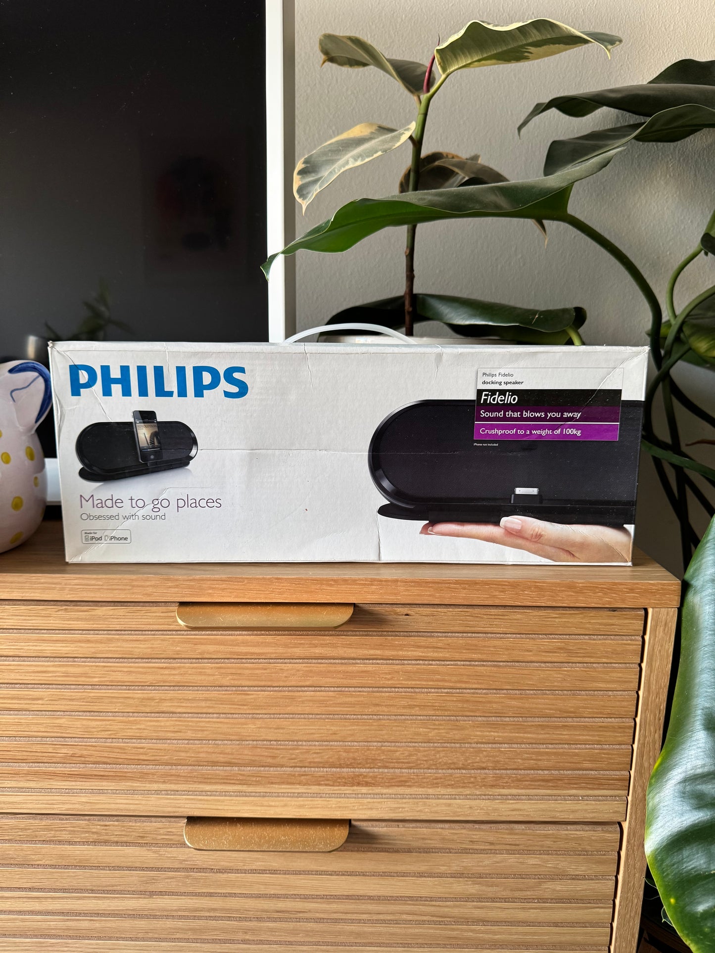 Philips Fidelio Docking Speaker Nuevo Open Box