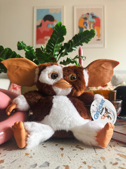 Gremlins® Gizmo 8-Inch Plush NECA