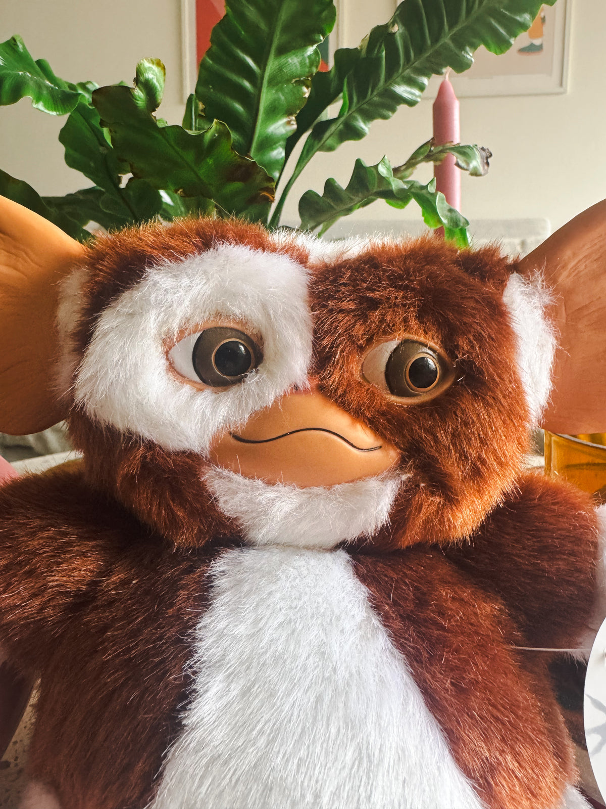 Gremlins® Gizmo 8-Inch Plush NECA